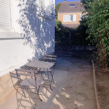 Petite Maison Avec Jardin Dans Banlieue De Paris Cormeilles-en-Parisis Luaran gambar